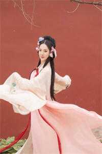 《舍友为在军训独美，偷走全院防晒霜》(黄萌妍妍)热门网络小说_小说完整版免费阅读《舍友为在军训独美，偷走全院防晒霜》黄萌妍妍
