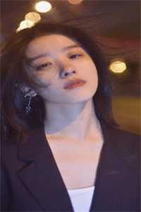 被诬陷推贫困生后，三个红颜悔疯了