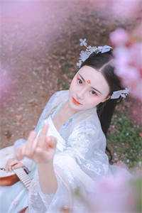 开国产红旗参加同学聚会，劳斯莱斯车主吓疯了(沈重陈圆圆)完本小说大全_热门网络小说开国产红旗参加同学聚会，劳斯莱斯车主吓疯了沈重陈圆圆