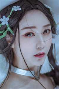 偏我来时春花满